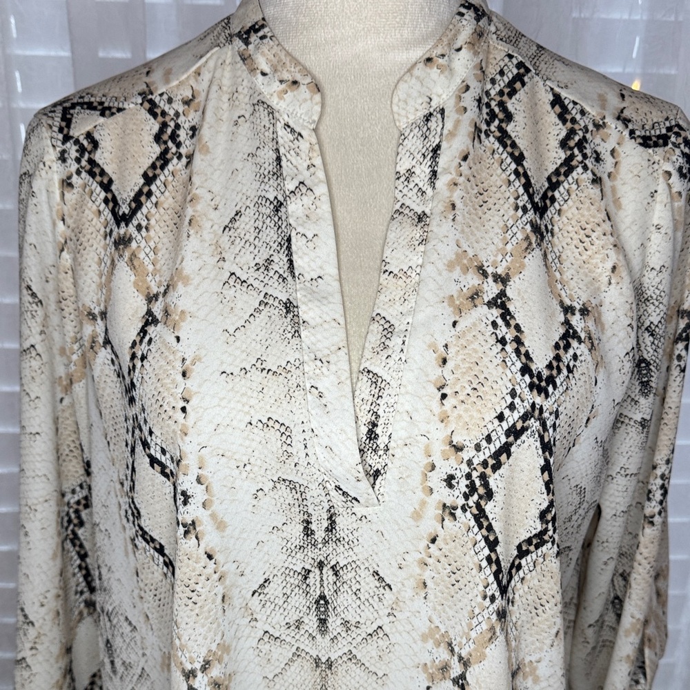 Lush Snake Print Blouse in Cream and Black - Picture 3 of 7